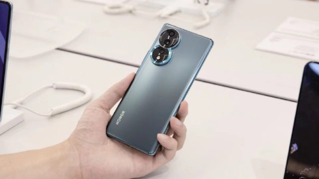 HONOR 80 5G - Zdroje: Weibo