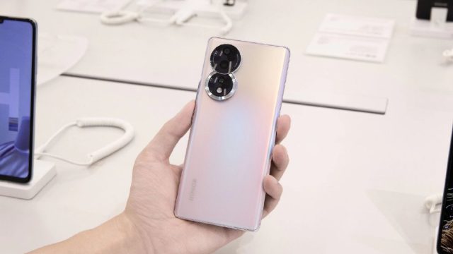 HONOR 80 5G - Zdroje: Weibo