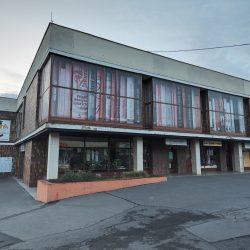 Hlavní fotoaparát, horší světlo brzy ráno