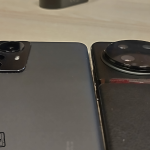 Xiaomi 12 Pro (vlevo) a Vivo X90 Pro (vpravo)