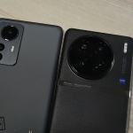 Xiaomi 12 Pro (vlevo) a Vivo X90 Pro (vpravo)