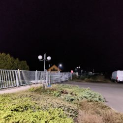 Ultraširokoúhlý fotoaparát, špatné světlo, noční režim