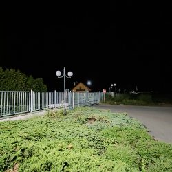 Ultraširokoúhlý fotoaparát v noci s nočním režimem