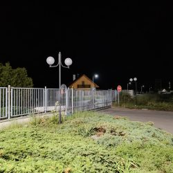 Hlavní fotoaparát v noci s nočním režimem