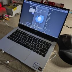 Hlavní fotoaparát, špatné světlo, noční režim