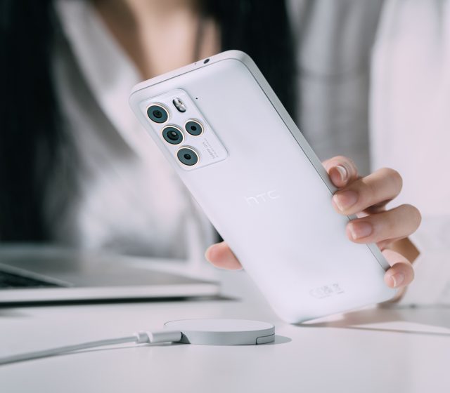 HTC U23 pro - zdroj: HTC