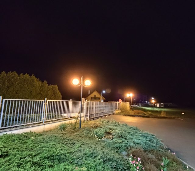 Ultraširokoúhlý fotoaparát, noční režim