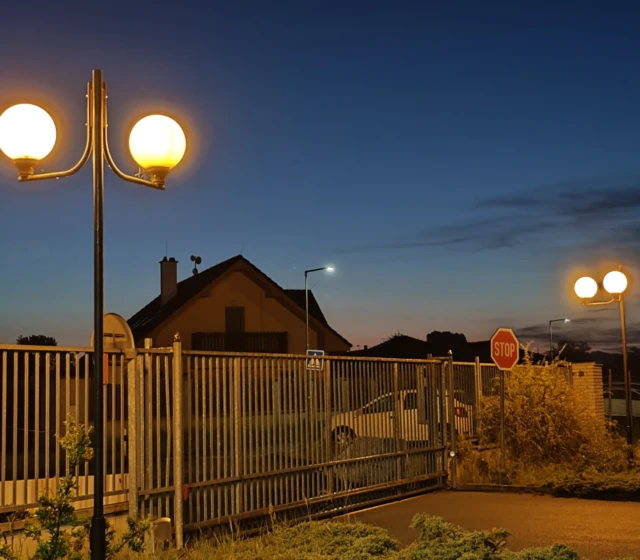 2x zoom, noční režim